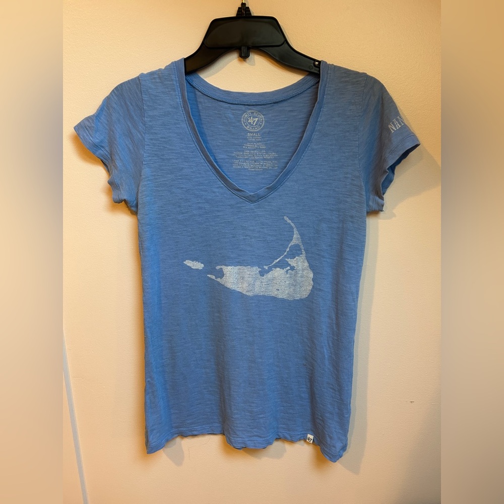 ACK Nantucket Women's S Blue V-Neck Tee
